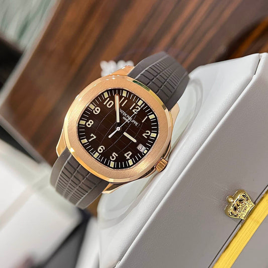 Hands on Patek Philippe Aquanaut 5167R-001 from 3K factory. Custom 18k rose gold