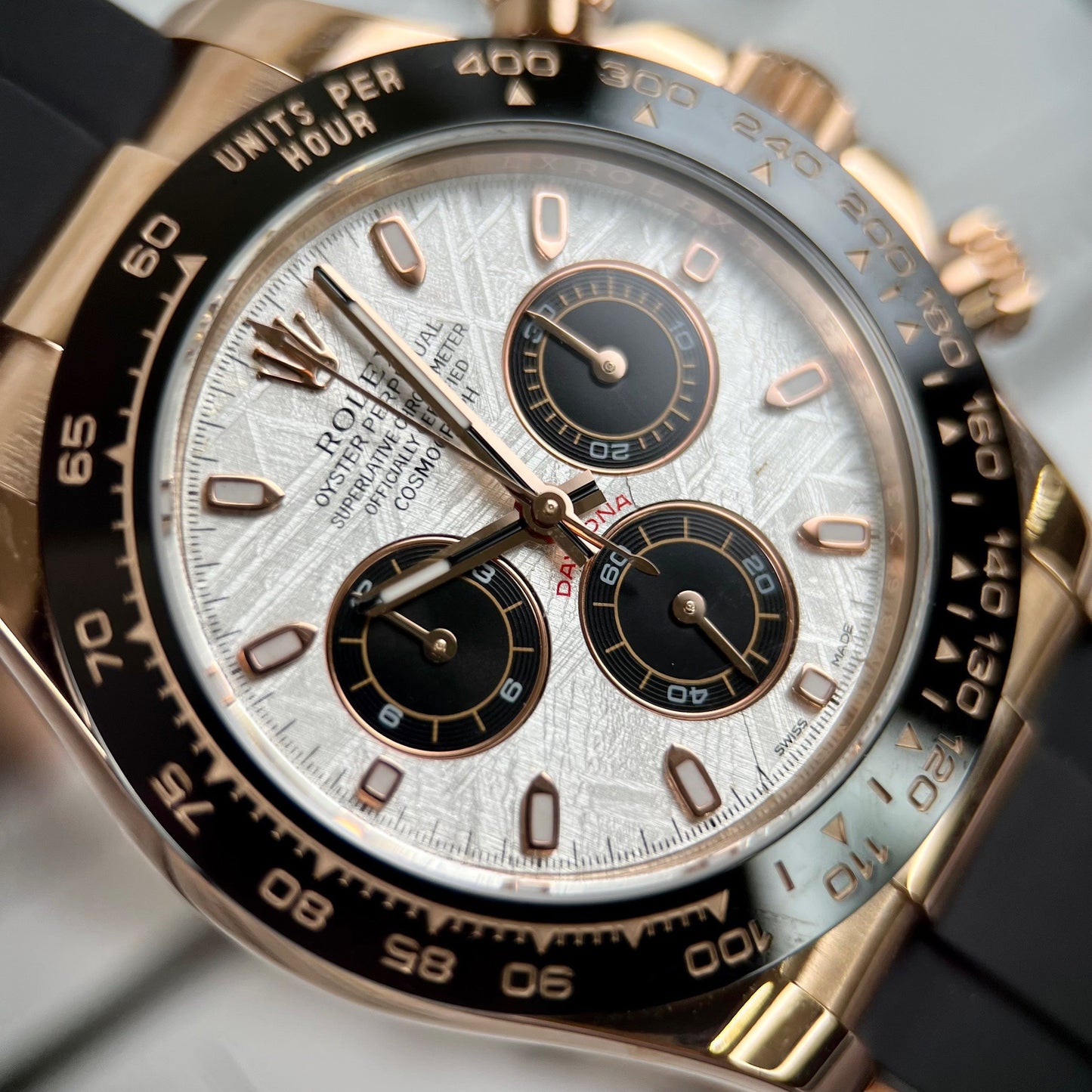 Rolex Cosmograph Daytona 116515LN cadran météorite revêtement or rose 18 carats