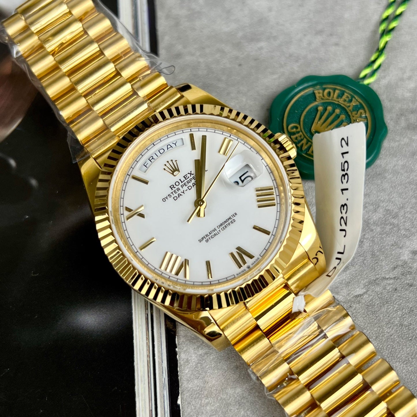 Rolex Day-Date 40 228238-0042 wrapped 18k gold With a weight of 150 grams