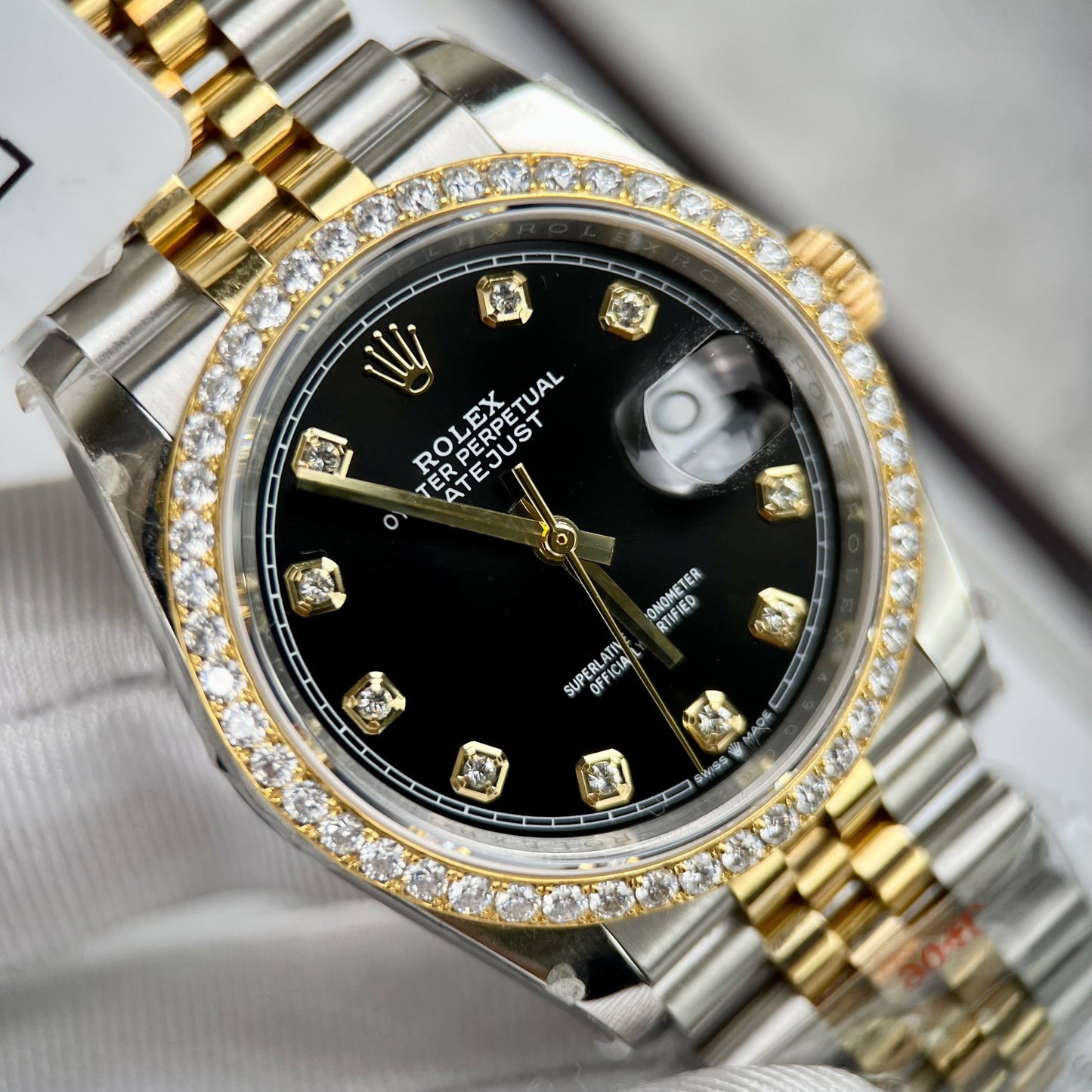 Rolex Datejust 36 mm Diamants 126283RBR Or jaune 18 carats et moissanite