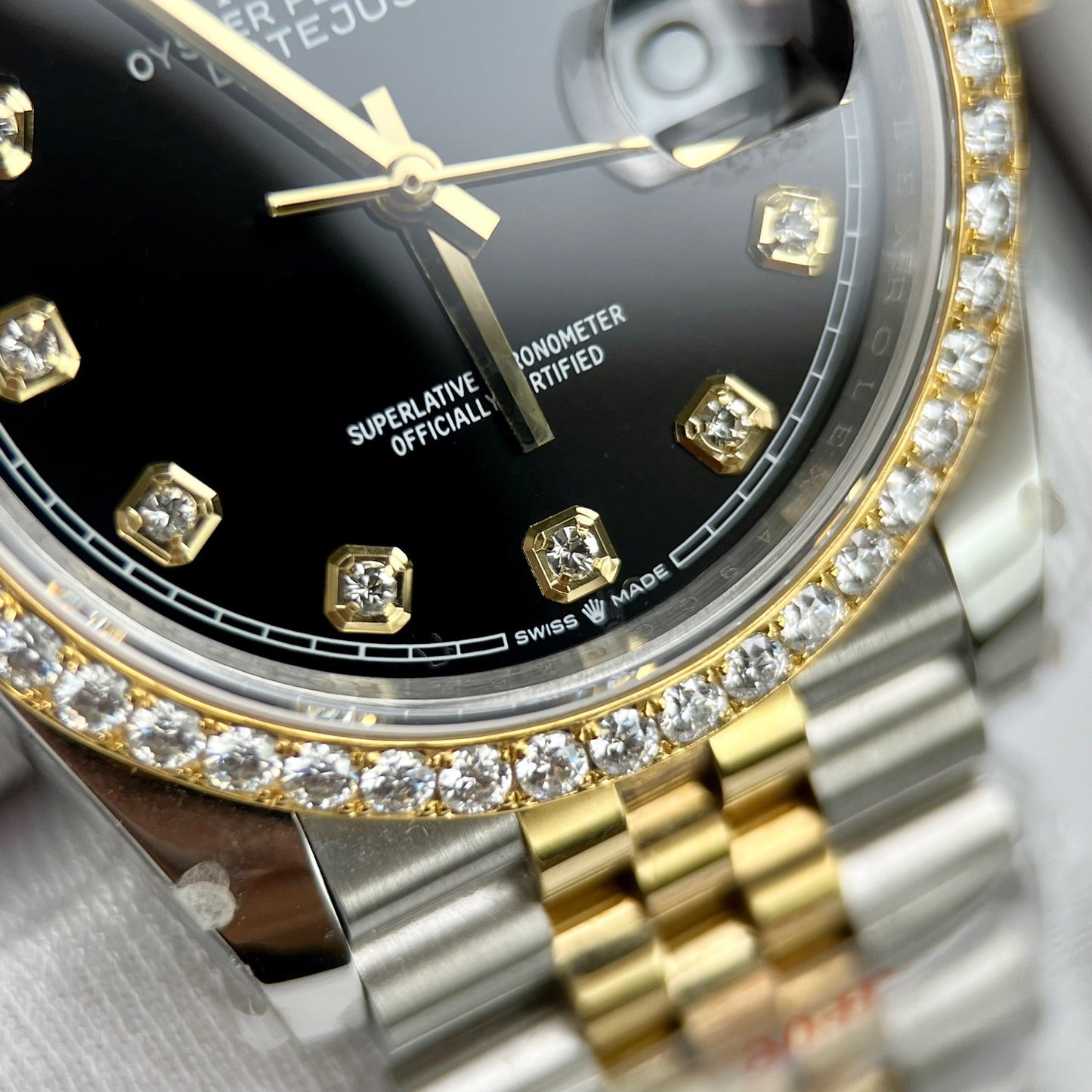 Rolex Datejust 36 mm Diamants 126283RBR Or jaune 18 carats et moissanite