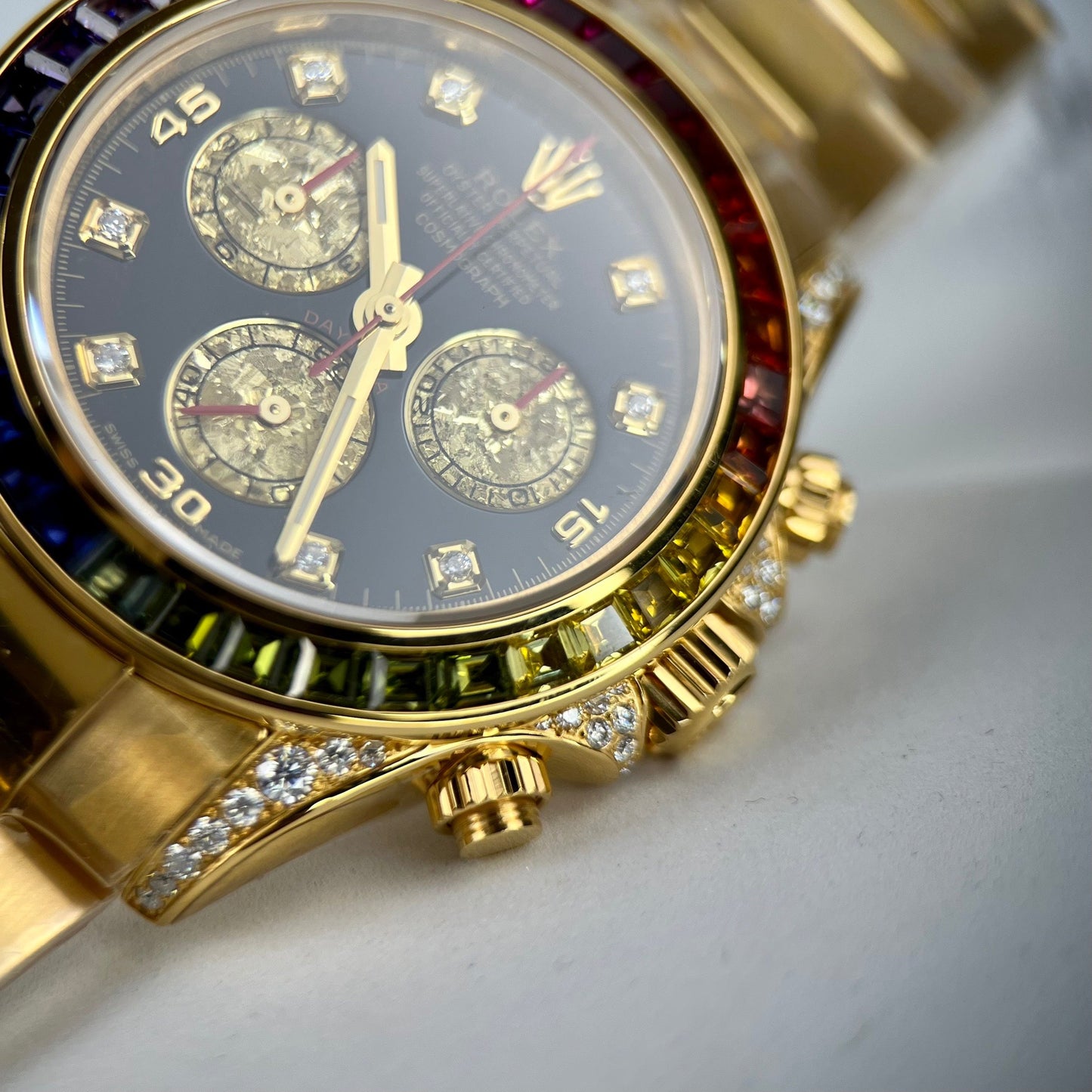 Rolex Cosmograph Daytona Rainbow 116598 RBOW-78608 [Or personnalisé, moissanite, pierre rubis]