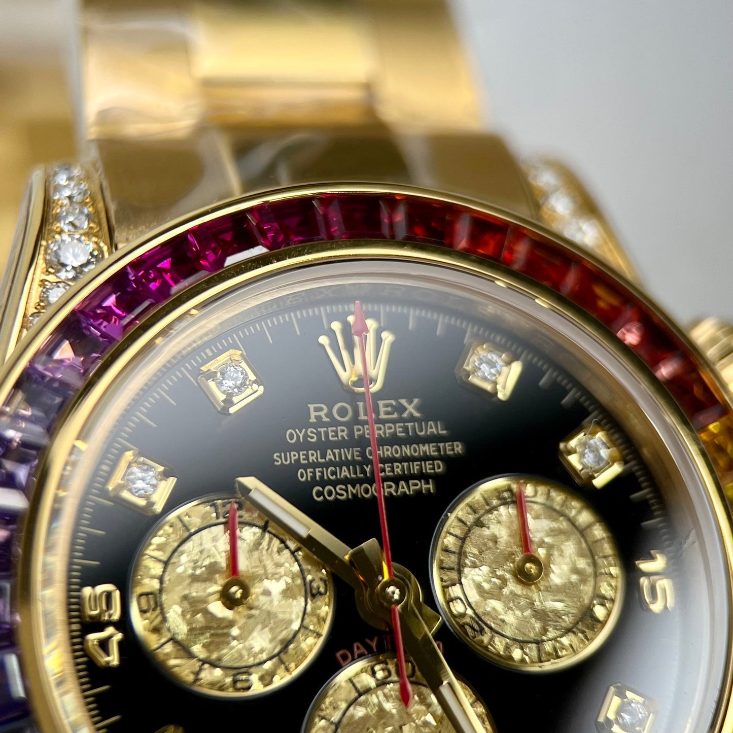 Rolex Cosmograph Daytona Rainbow 116598 RBOW-78608 [Or personnalisé, moissanite, pierre rubis]