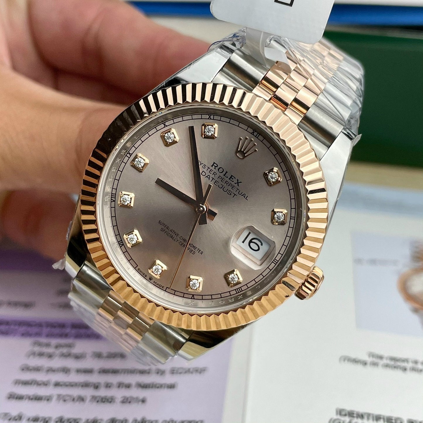 Rolex Datejust 41 mm Cadran Sundust recouvert d'or Everose 18 carats Oyster 126331