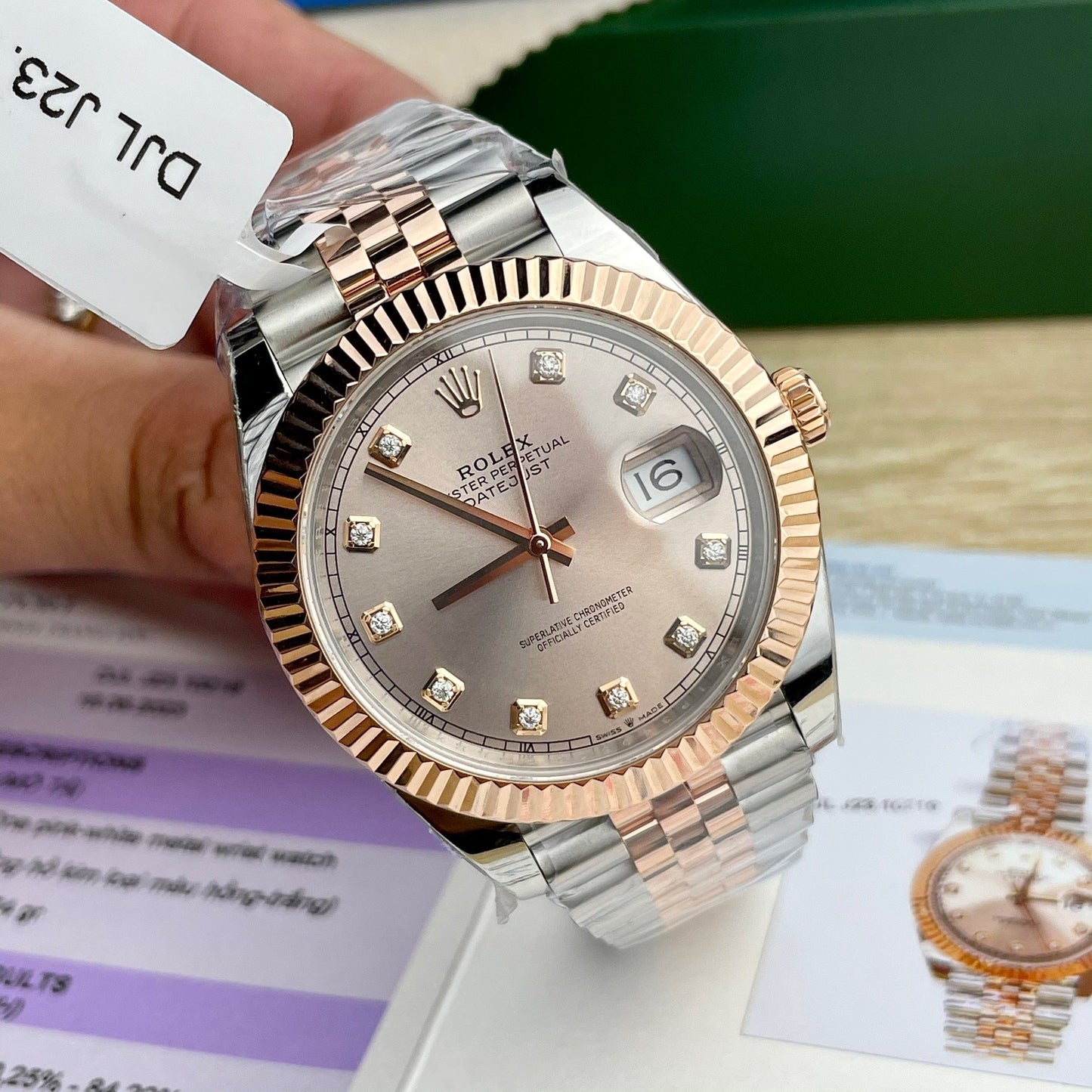 Rolex Datejust 41 mm Cadran Sundust recouvert d'or Everose 18 carats Oyster 126331