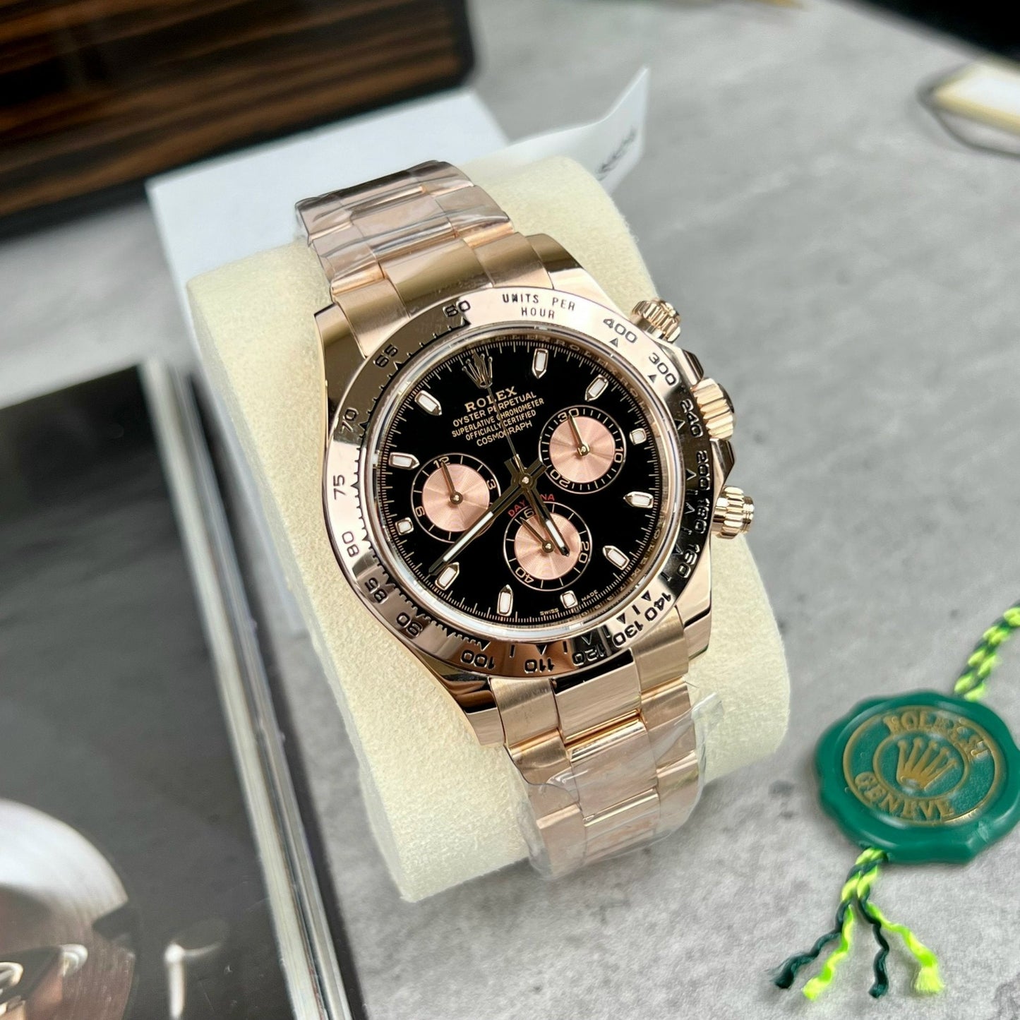 Rolex Cosmograph Daytona M116505-0008 18 Karat Everose-Gold gefüllt