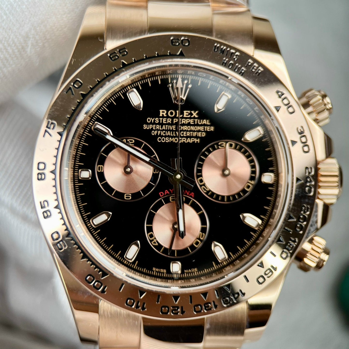 Rolex Cosmograph Daytona M116505-0008 18 Karat Everose-Gold gefüllt