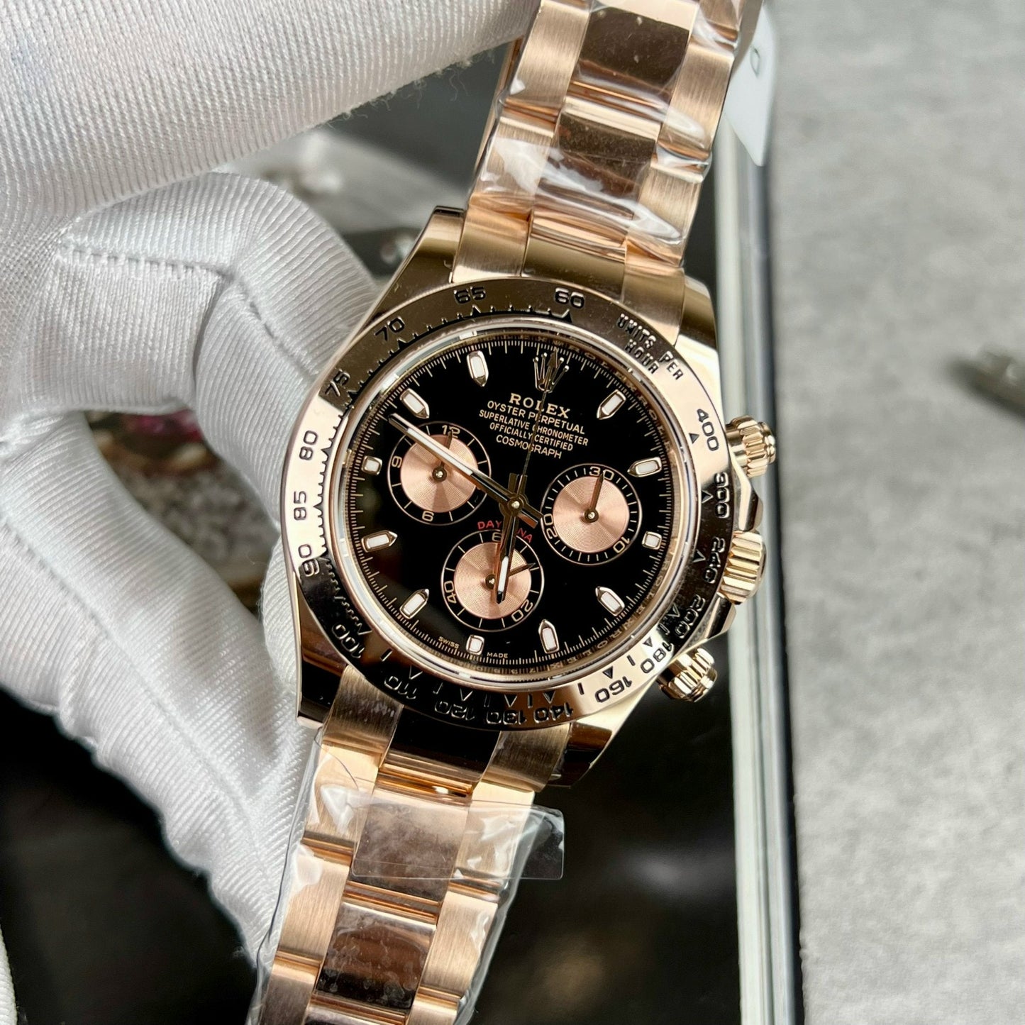 Rolex Cosmograph Daytona M116505-0008 18 Karat Everose-Gold gefüllt