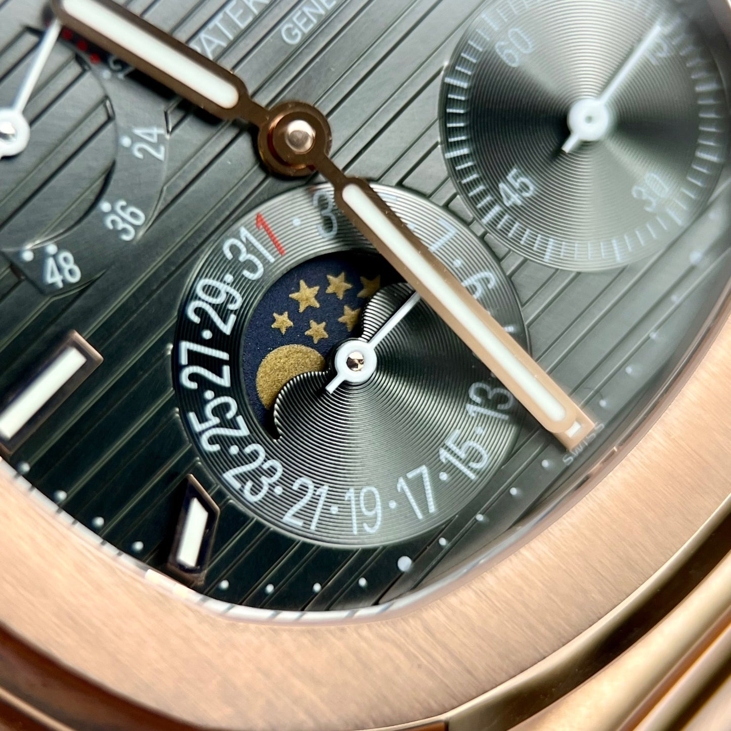 Patek Philippe Nautilus 5712 18k filled rose gold with grey dial from PPF