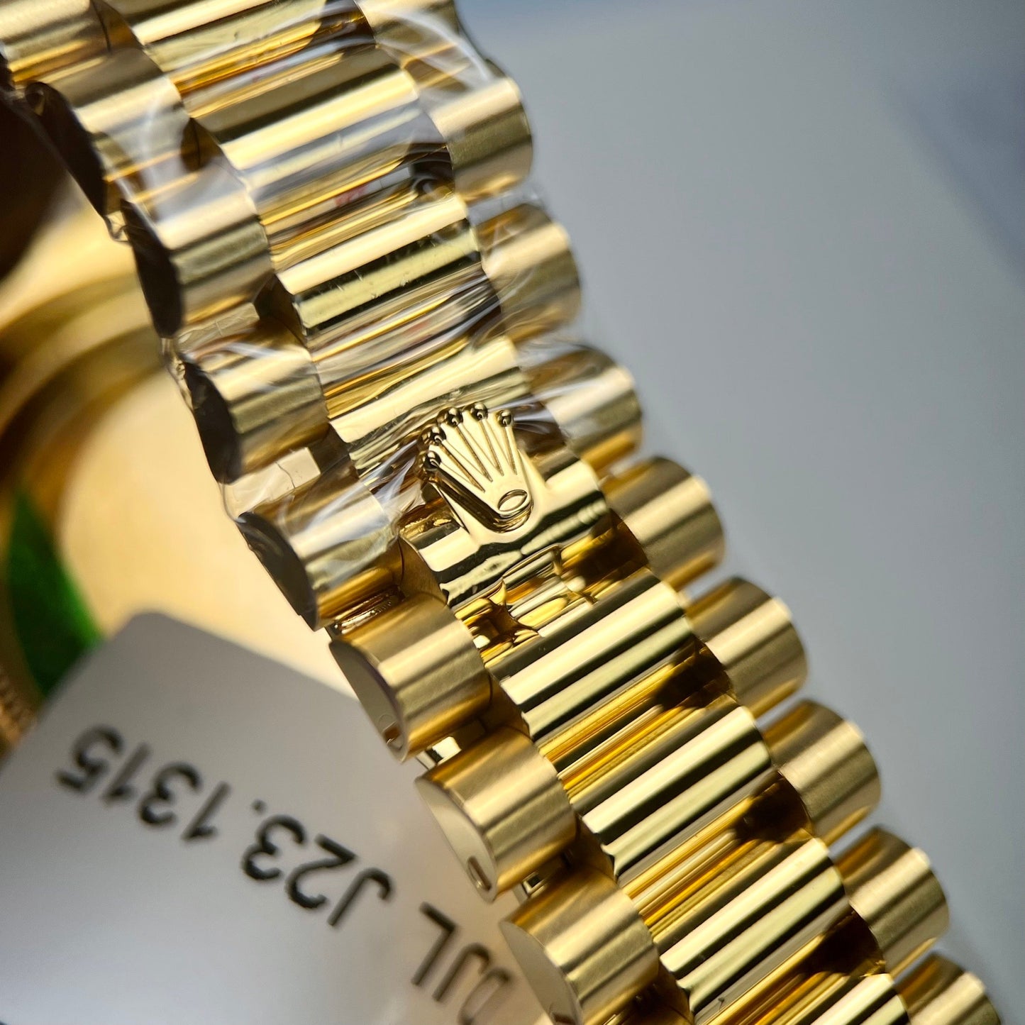 Rolex Day-Date 40 mm 228238-0006, beschichtetes 18-Karat-Gelbgold, beste 1:1 Edition-Moissanit-Lünette