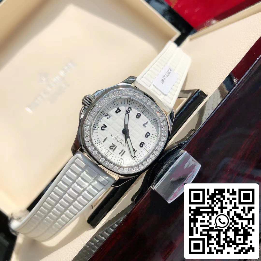 Patek Philippe Aquanaut 5267/200A-010 and diamond Bezel - Swiss Original Movement