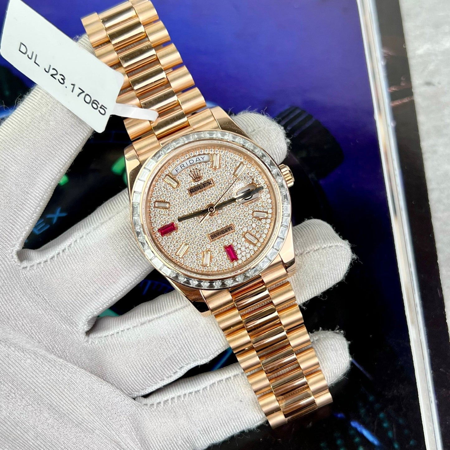 Rolex Day-Date 36 mm en or Everose 128345RBR recouvert de moissanite 18 carats