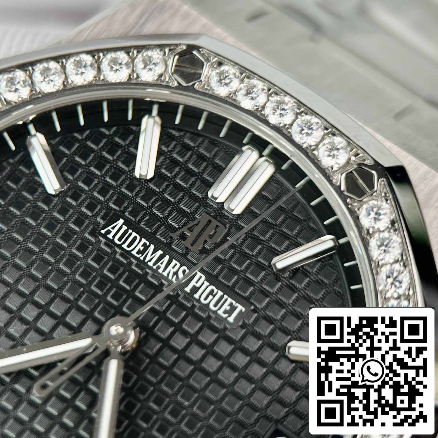 Replica Audemars Piguet Royal Oak 15400ST.OO.1220ST.01 Custom Moissanite Diamonds