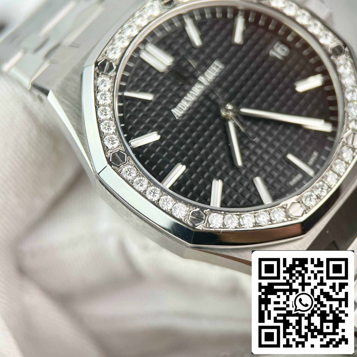 Replica Audemars Piguet Royal Oak 15400ST.OO.1220ST.01 Custom Moissanite Diamonds