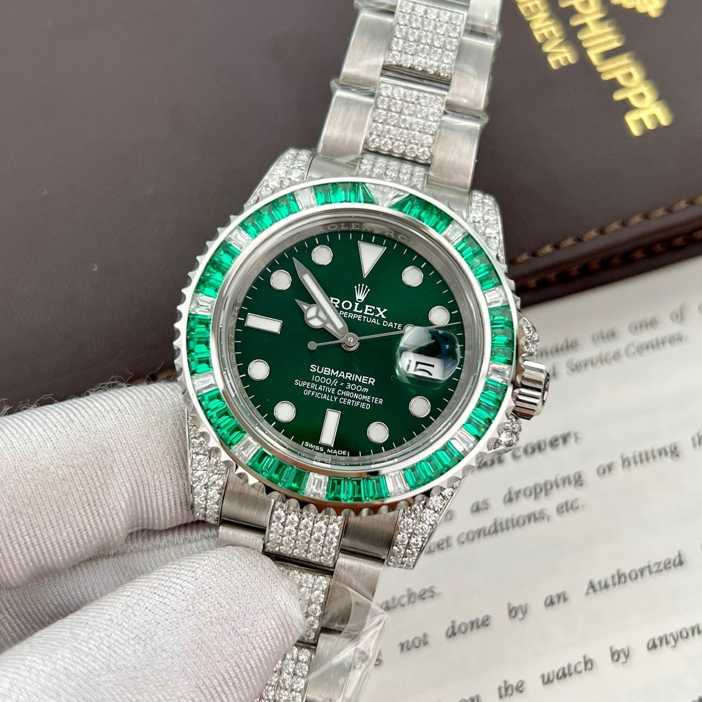 Rolex Submariner Hulk Oystersteel personnalisé Moissanite Diamants super vip