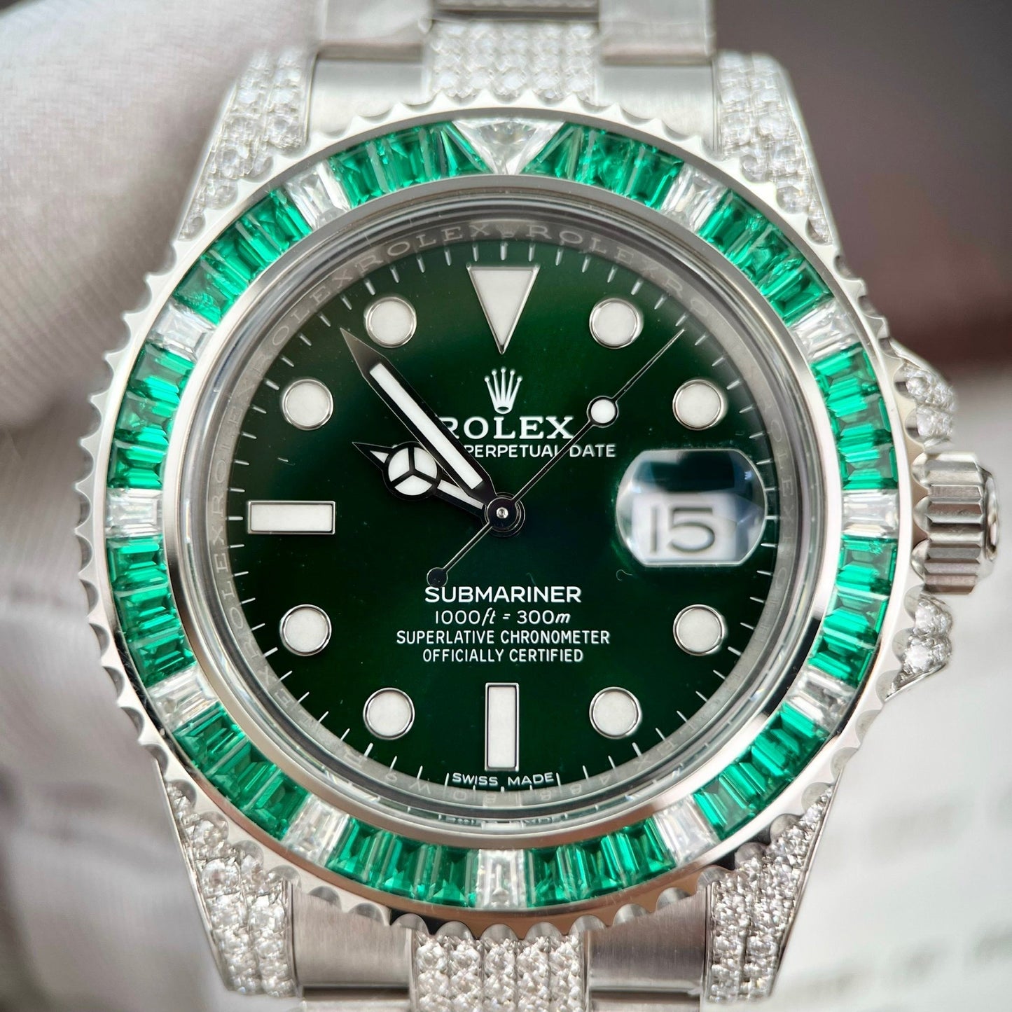 Rolex Submariner Hulk Oystersteel personnalisé Moissanite Diamants super vip