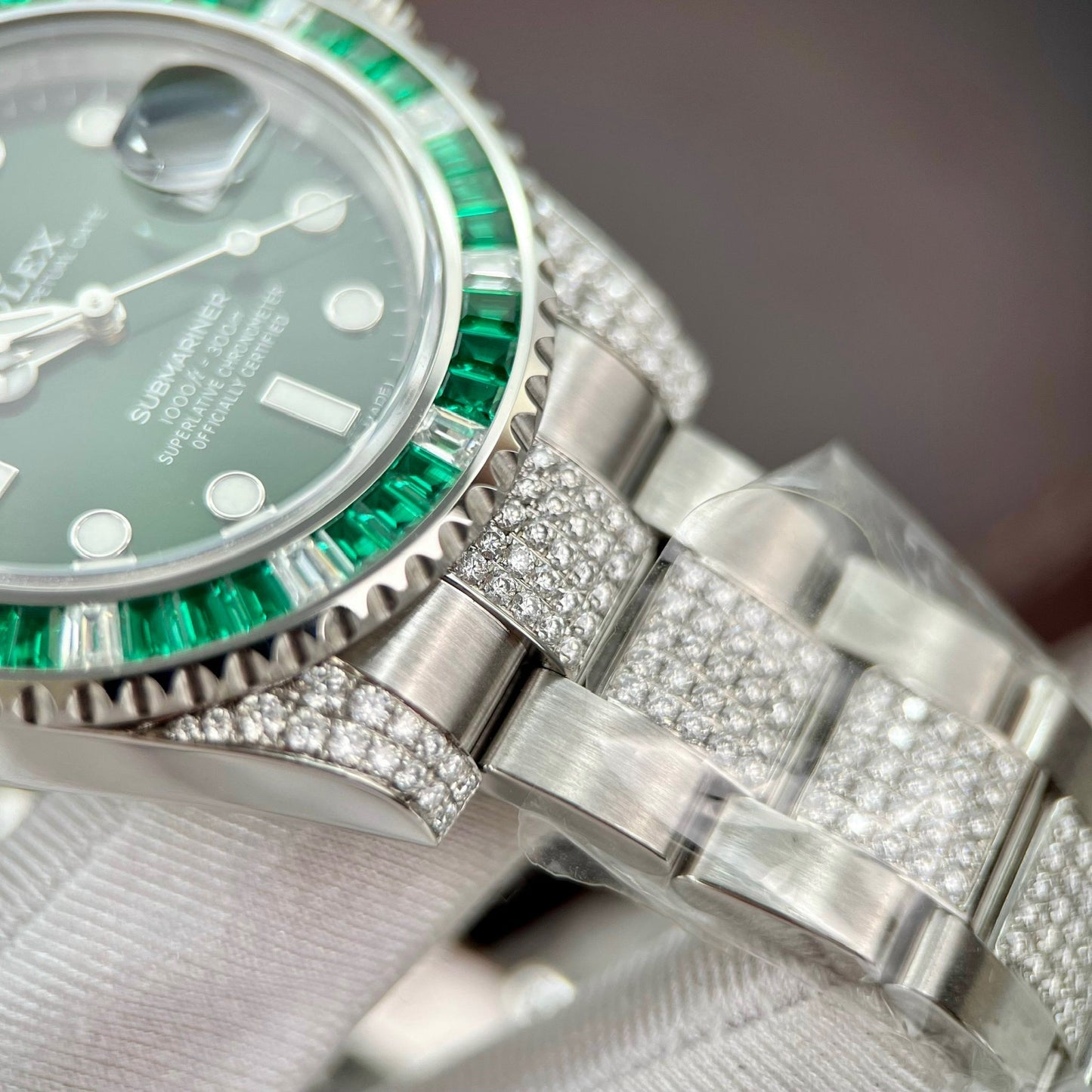 Rolex Submariner Hulk Oystersteel personnalisé Moissanite Diamants super vip