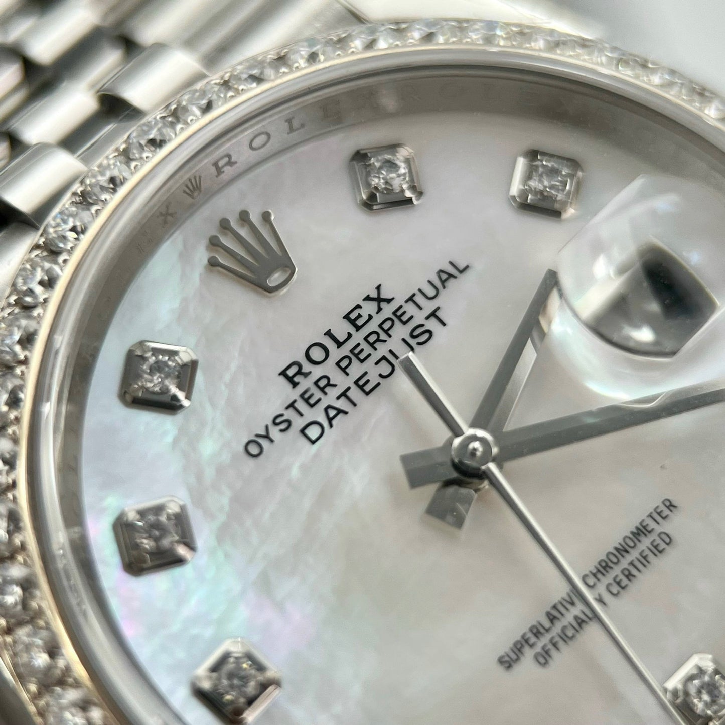 Rolex Datejust M278274-0006 Perlmutt-Zifferblatt, individuelle Diamanten-Lünette