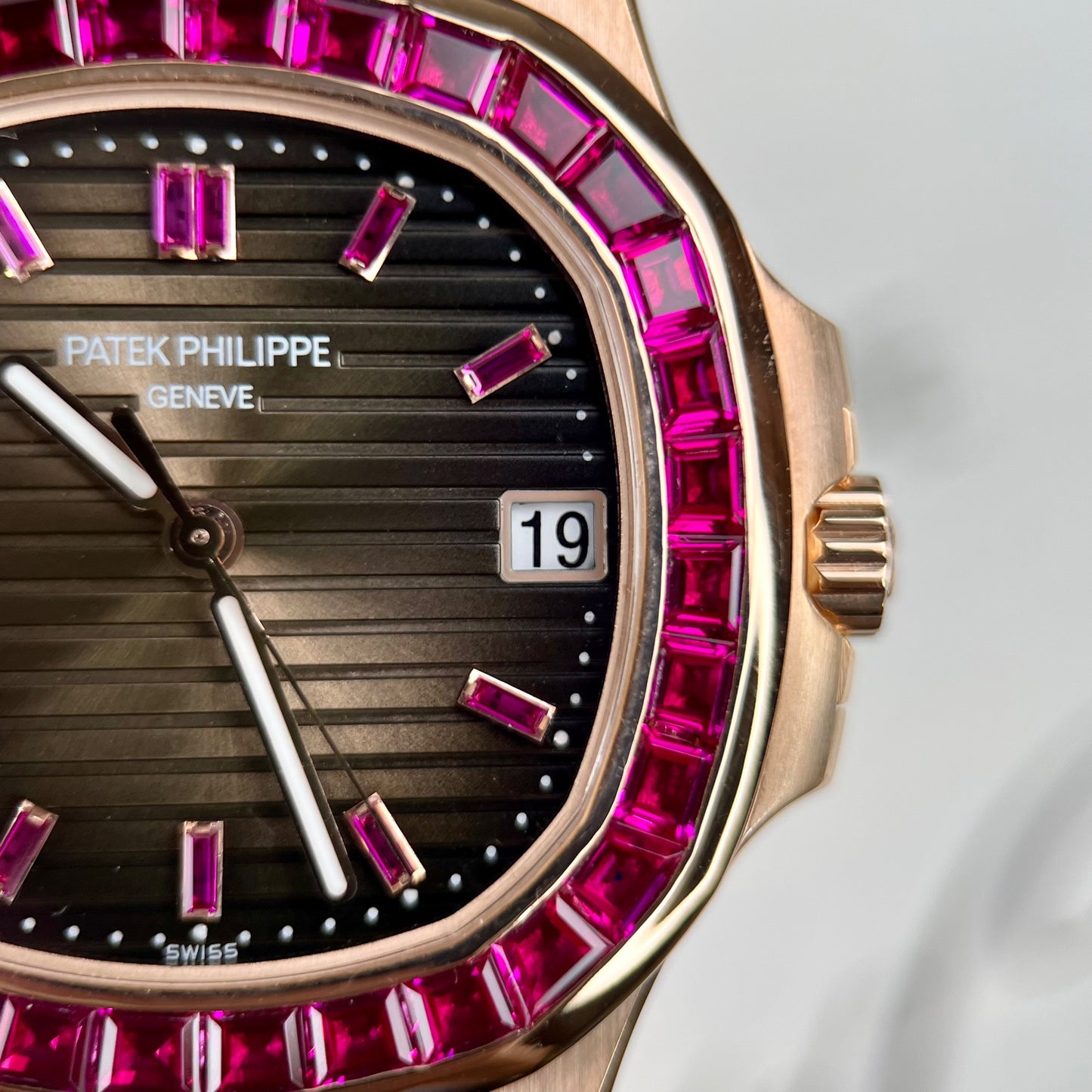 Patek Philippe Nautilus 5711 18k rose gold 1:1 best Edition PPF Factory custom Ruby Stone