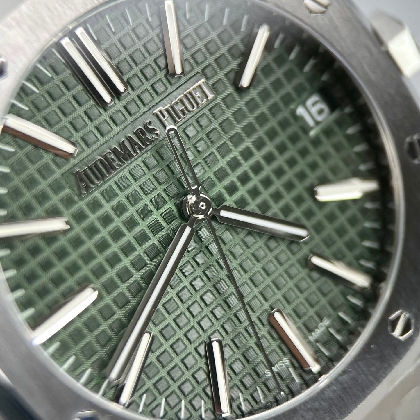 Audemars Piguet Royal Oak 15510ST.OO.1320ST.04 1:1 Best Edition ZF Factory Green Dial Newest Version