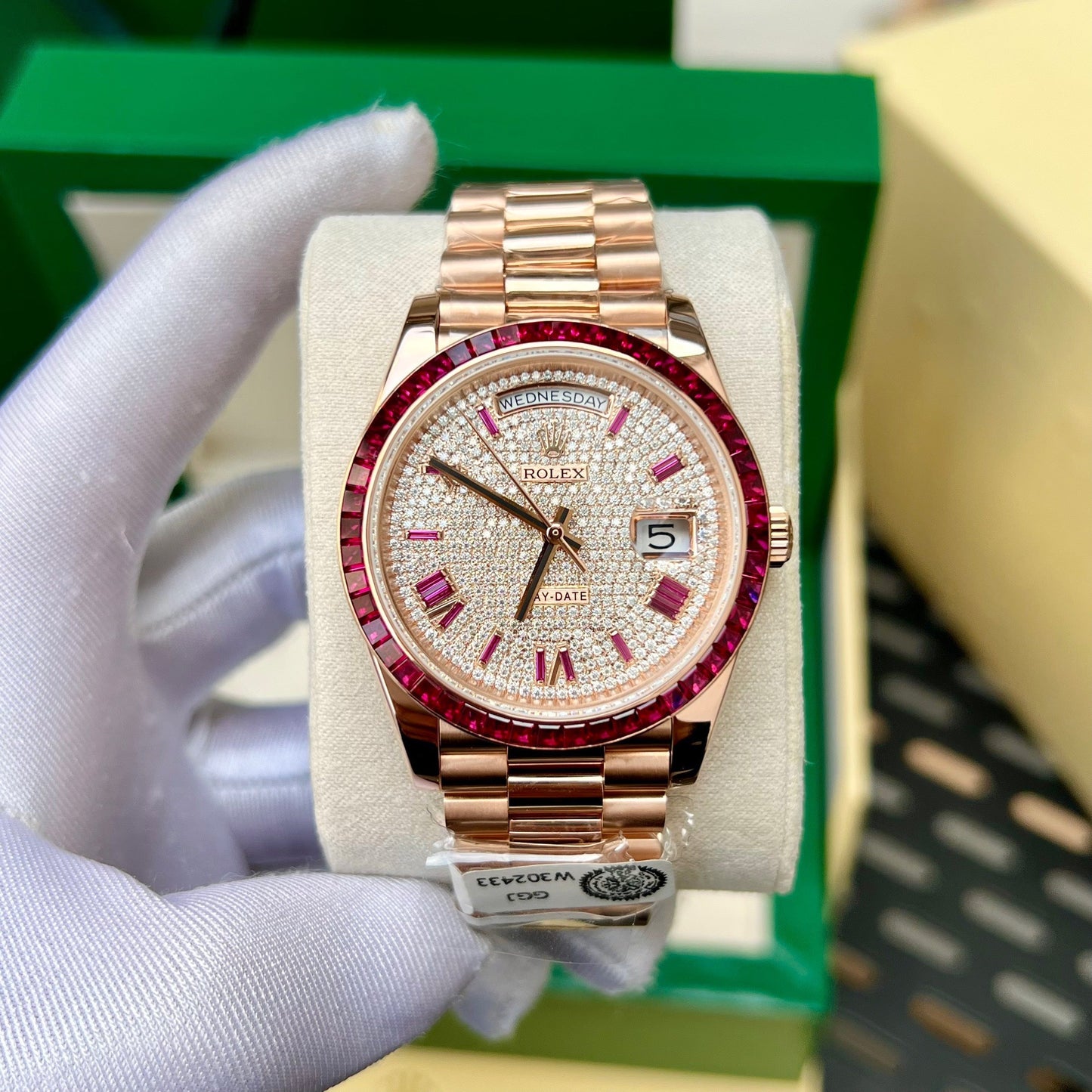 Rolex Day Date 228398 DRRP 1:1 best edition Custom rose gold 18k and ruby saphire Diamond Pave