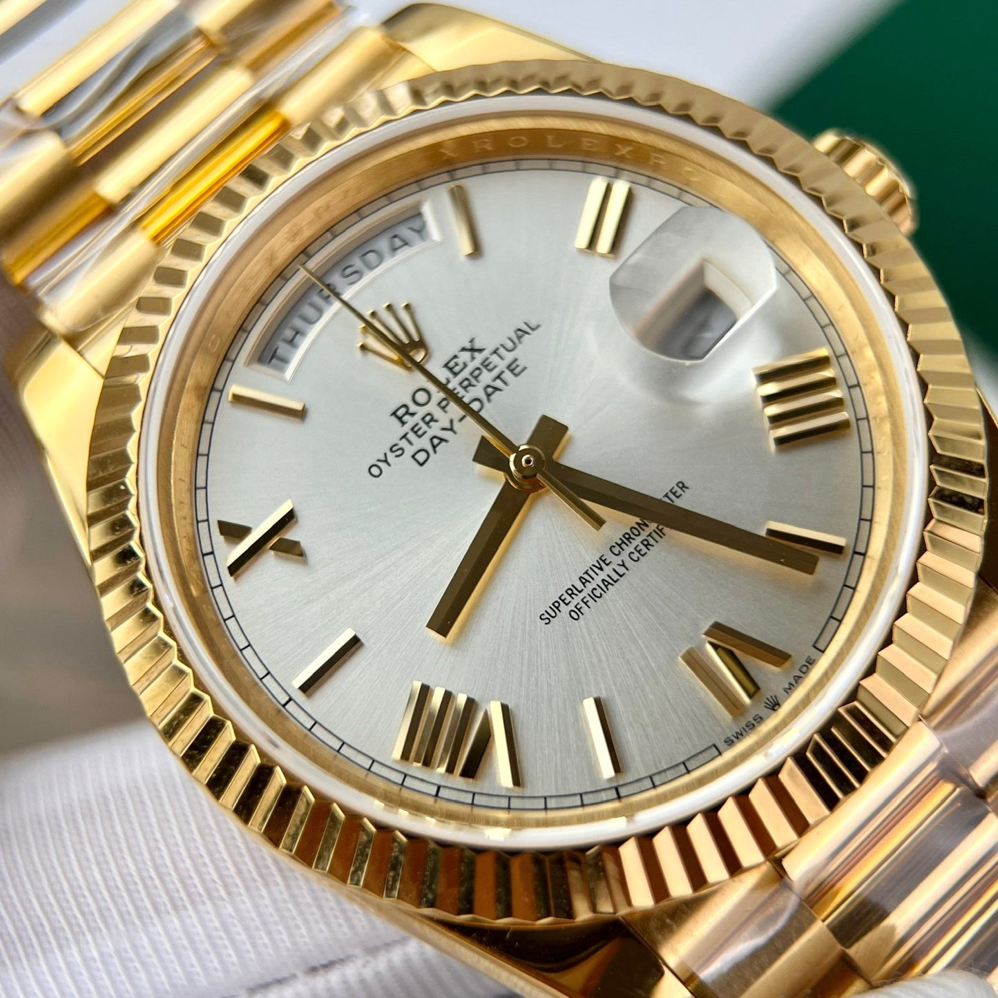 Rolex Day Date 228238 40MM 1:1 meilleure édition or jaune 18 carats argent cadran romain version contrepoids d'usine GM