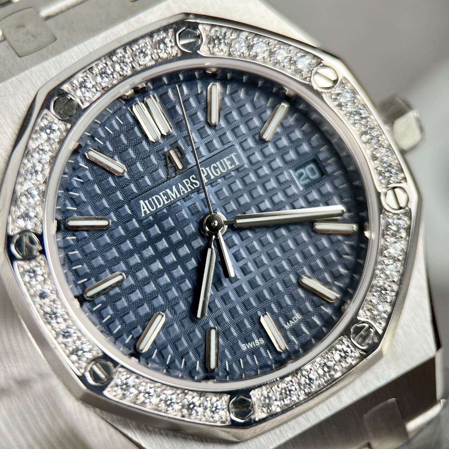 Audemars Piguet Royal Oak 67651IP.ZZ.1261IP.01 1:1 Best Edition ZF Factory Blue Dial Moissanite bezel