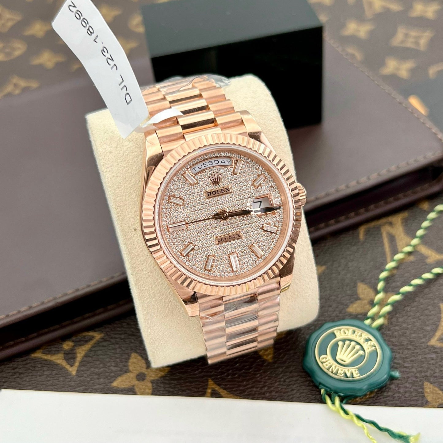 Rolex Day Date m228235-0036 personnalisé Or Everose 18 carats 1:1 meilleure édition GM Factory Cadran Moissanite