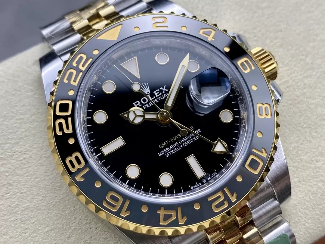 Réplique Rolex GMT Master II M126713grnr-0001 ARF Factory 1:1 Meilleure Édition Version Contrepoids