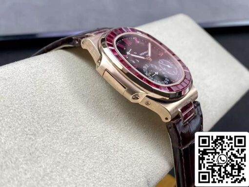 Patek Philippe Nautilus 5724 1:1 Best Edition GR Factory Rose Gold Case - Image 5