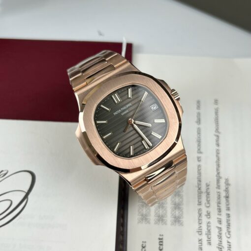 Patek Philippe Nautilus 5711/1R-001 –Wrapped 18k Rose Gold from 3K factory - immagine 4