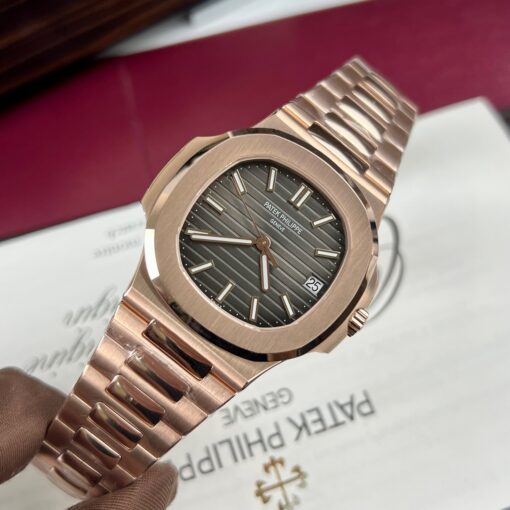 Patek Philippe Nautilus 5711/1R-001 –Wrapped 18k Rose Gold from 3K factory - immagine 6