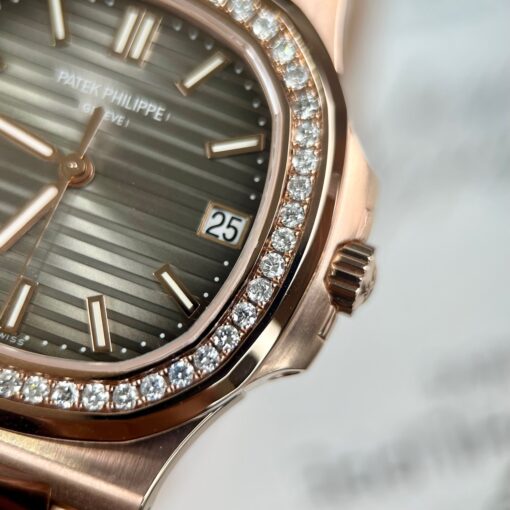 Patek Philippe Nautilus 5711/1R-001 –Wrapped 18k Rose Gold and diamond from 3K factory - immagine 10