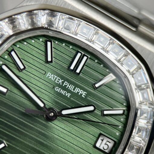 Patek Philippe Nautilus 5711/1A-014 made from 3K Factory and custom Moissanite diamonds - immagine 9