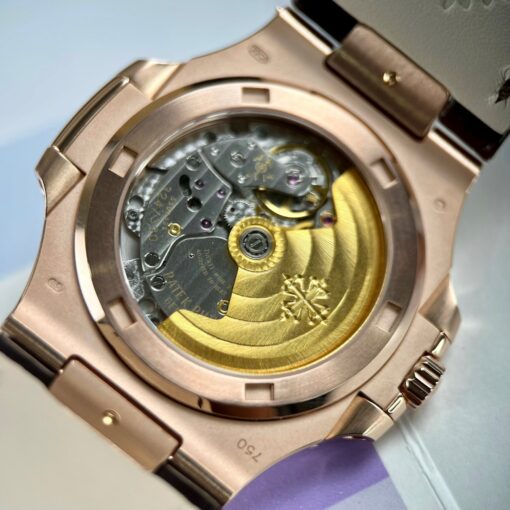 Patek Philippe Nautilus 5711/1R-001 –Wrapped 18k rose gold Leather band version - immagine 10