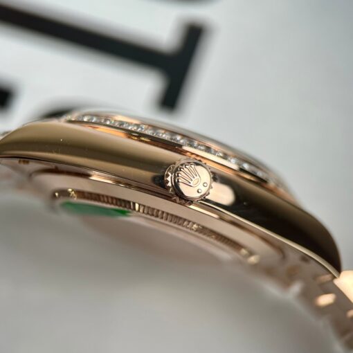 Rolex Oyster Day-Date 40mm 228235 coated 18k rose gold Best 1:1 Edition 130 gram moissanite bezel - Imagen 11