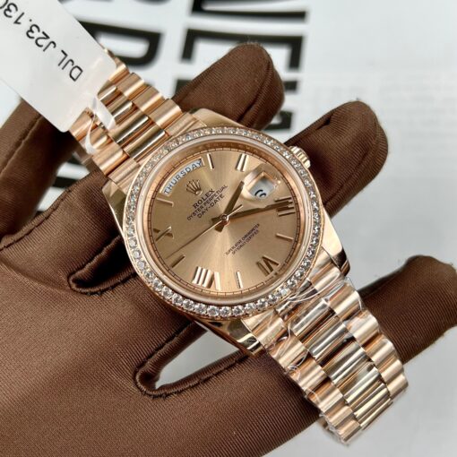 Rolex Oyster Day-Date 40mm 228235 coated 18k rose gold Best 1:1 Edition 130 gram moissanite bezel - Imagen 14