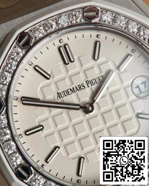 Audemars Piguet Royal Oak Offshore 67540OK.ZZ.A010CA.01 - Mounted with 32 diamonds - Imagen 4