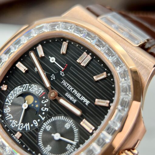 Patek Philippe Nautilus 5724R-001  GR factory 1:1 best edition Black Dial Rose gold and stone – Image 9