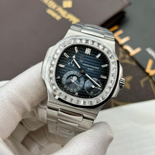 Patek Philippe Nautilus 5712/1R-001 1:1 Best Edition GR Factory Blue Dial and Stone