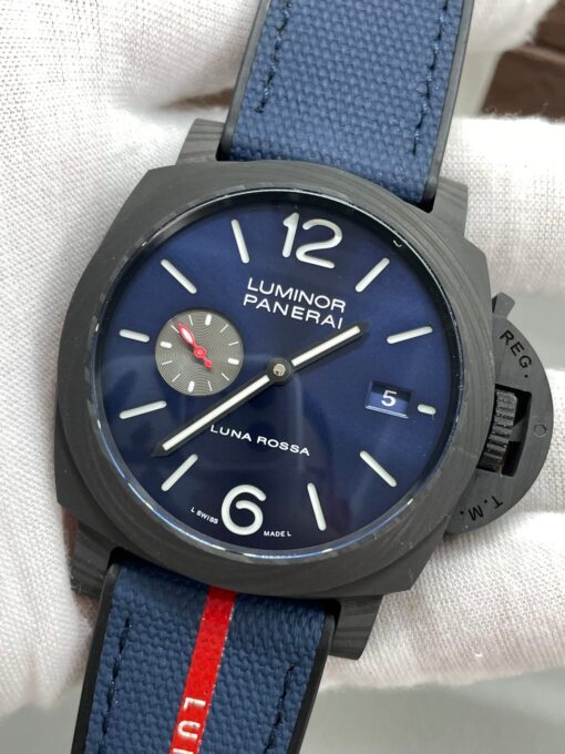 Panerai Luminor PAM01529 Marina Carbotech™ Luna Rossa 1:1 Best Edition VS Factory – Bild 8